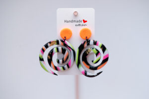 Boucles d'oreilles carrées jaune spirales dominance orange