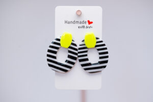 Boucles d'oreilles jaune fluo Rayées noir et blanc