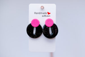 Boucles d'oreilles rose fluo noir paillettés