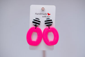 Boucles d'oreilles rose fluo puce rayures