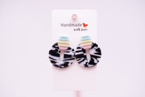 Boucles d'oreilles ronde, noir et blanc, rayures pastel