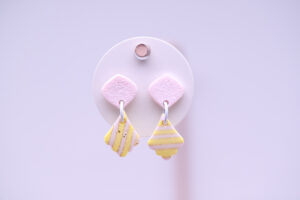 Boucles d'oreilles enfant glace rayure pastel