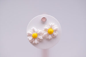 Boucles d'oreilles enfant puce marguerite